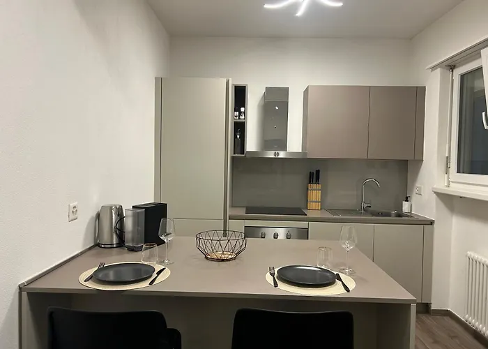 Spacious&stylish - Partial View Apartamento