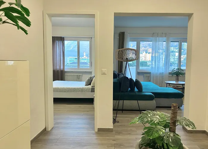 Apartment Spacious & Stylish - Partial View